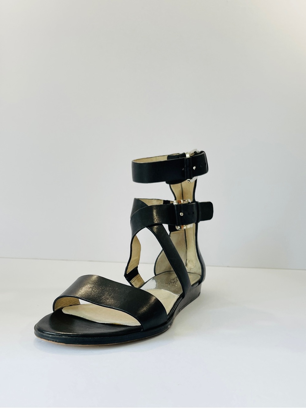 Michael Kors Black Strappy Gladiator Sandals with Back Zip - Picture 3 of 4